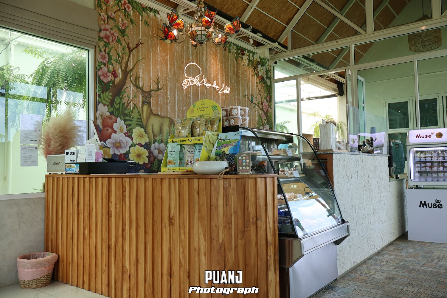 Chamcha Cafe ฉำฉา คาเฟ่