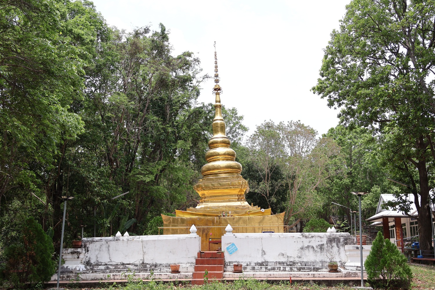 พระธาตุจอมแจ้ง