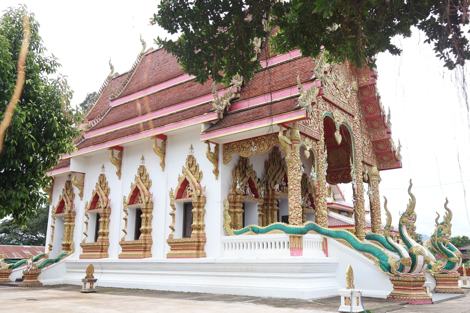 วัดวังม่วง อำเภอปัว