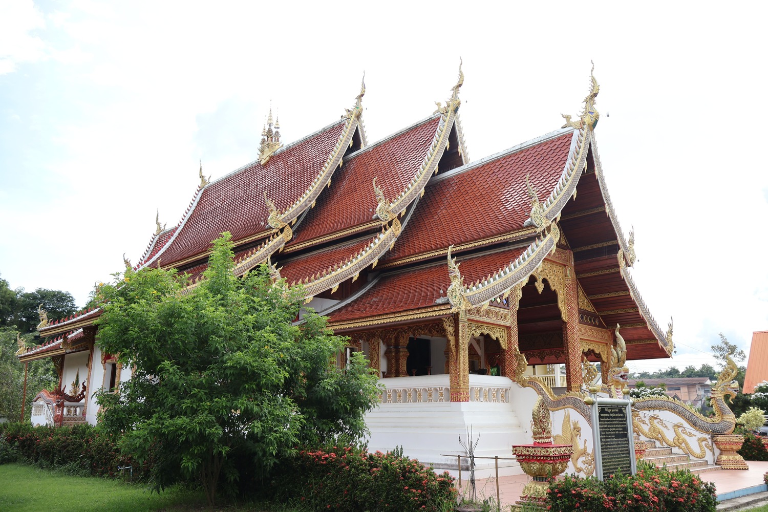วัดสวนดอก อำเภอปัว