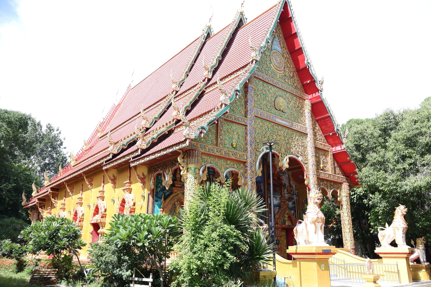 วัดดอนสถาน